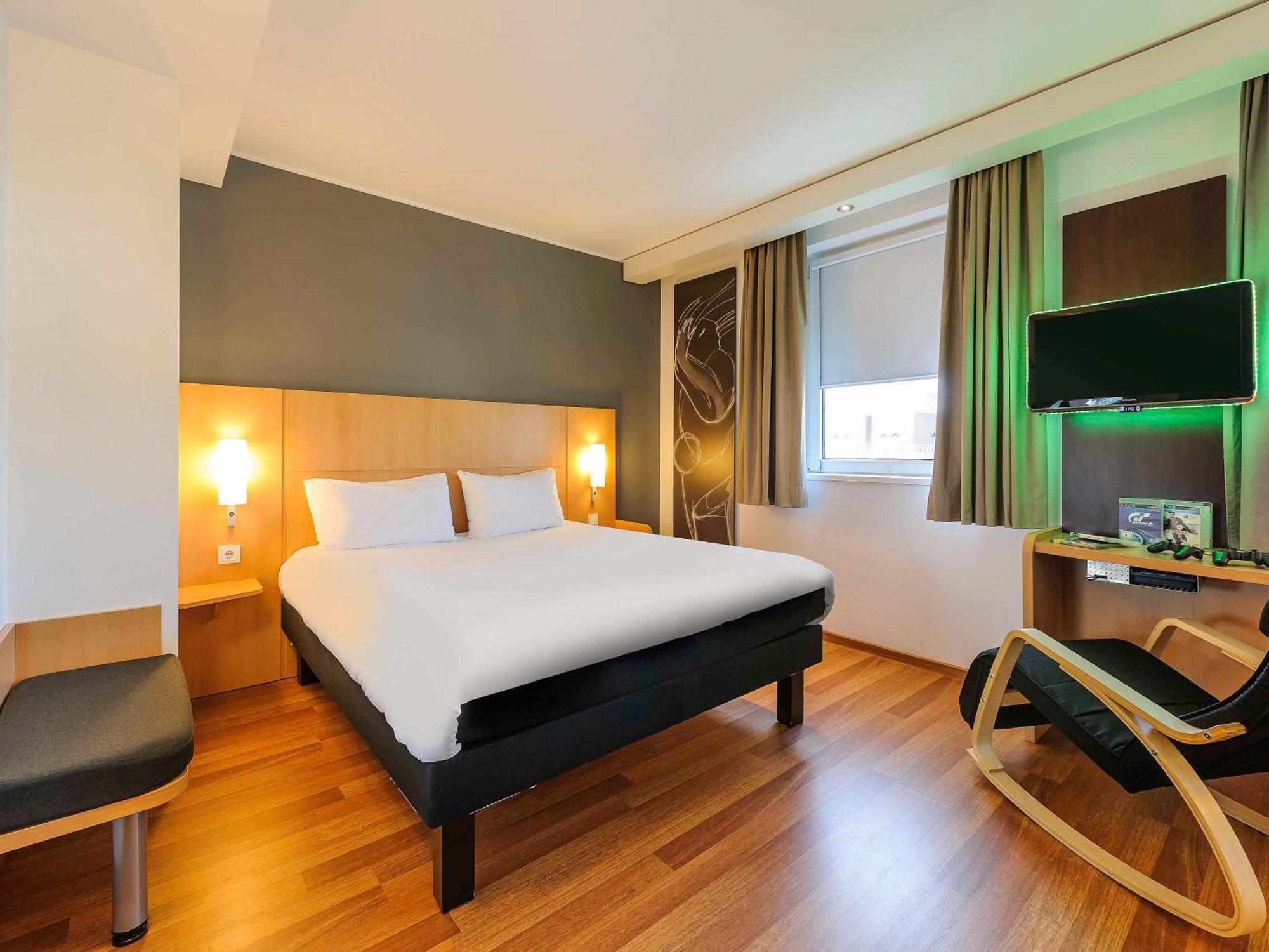 Hotel Ibis Kurfuerstendamm - Neu Renoviert Berlino
